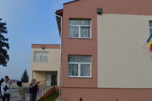 Scandalos! Angajat de la Protecţia Copilului a întreţinut relaţii intime cu o tânără internată