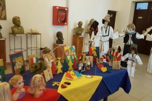 Şcoala Profesională Specială Codlea vă invită la expoziţie