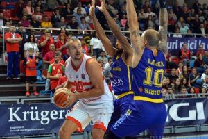 Mutare fără explicaţii: CSM CSU Oradea renunţă la Nemanja Milosevic, revine Sean Denison!