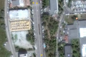 Cociu Pasata vrea sa supraetajeze un bloc de opt etaje din Mamaia 