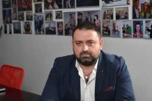 Un procuror acuzat că e obsedat sexual terorizează un oraş din vestul ţării