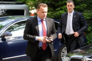 Peste 2.000 de scoli au WC in curte. Ministrul Educatiei promite rezolvarea problemei in trei ani