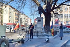 FOTO: Manifestări dedicate Unirii Principatelor Române şi împlinirea a 162 de ani de învăţământ de stat în Oraşul Panciu