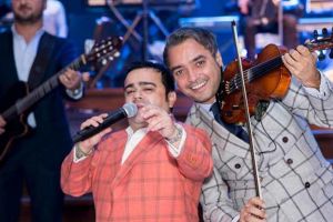 Doamnele Minune şi Vijelie ”ţin cu casa”! ”Reginele manelelor”, chibzuite la shopping!