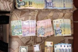 Reţea URIAȘĂ de traficanţi de medicamente la Cluj! Poliţiştii au cooperat cu autorităţile din SUA pentru a-i prinde FOTO