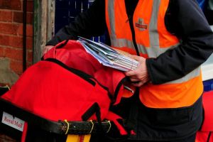 CÂȘTIGAU zeci de MILIOANE de lei trimiţând SCRISORI