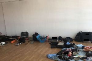 FOTO: Poliţia Reghin în acţiune: patru persoane reţinute pentru furt calificat!