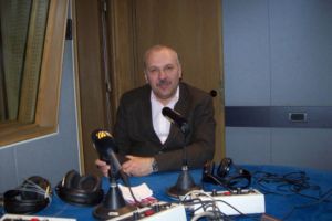 Strangere de fonduri la UPG Ploiesti pentru profesorul Gabriel Albu, grav bolnav