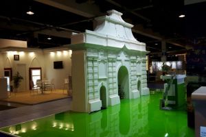 FOTO: Replica unei porţi de intrare în Cetatea Alba Carolina marchează importanţa istorică a Anului Centenarului, la Târgul Internaţional de Turism FESPO Zurich