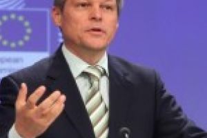Dacian Ciolos catre Dragnea si Tariceanu: “Modificarile guvernului tehnocrat nu au scos zeci de mii de oameni in strada”