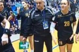 Dom’ Pera, ia de invata! Alina Vatu si Marija Stheriova – sfaturi de bun simt la time-out!