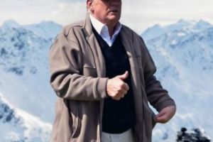 NAȚIONALISTUL Trump se CIOCNEȘTE la Davos cu GLOBALIȘTII