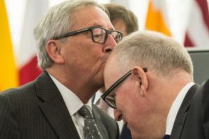 Norica Nicolai ATACĂ declaraţia lui Juncker şi Timmermans:  „O declaraţie vagă, generală şi profund partizanăˮ