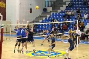 Locul doi după o victorie şi o surpriză