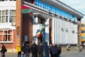 Protestatarii Reşiţei, mai norocoşi decât cei de la Bucureşti! [FOTO/VIDEO]