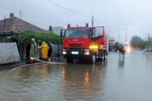 Interventii semnificative pentru eliminarea efectelor negative produse in judet de fenomenele hidrometeorologice periculoase in anul 2017