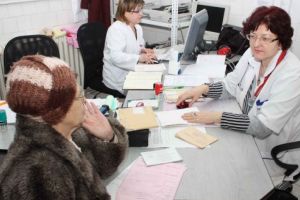 Noul contract-cadru asigură creşterea accesului asiguraţilor la medicamente şi servicii medicale