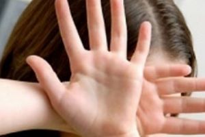 Fetita de 6 ani din Calimanesti, abuzata sexual de un copil de 12 ani