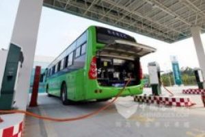 Primăria Sfântu Gheorghe vrea să achiziţioneze în 2018 autobuze electrice cu fonduri UE