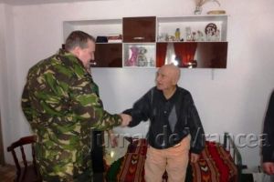 Veteran aniversat la împlinirea vârstei de 104 ani