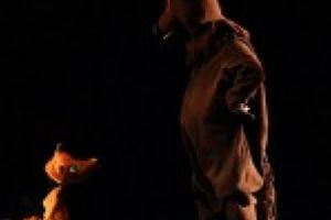 Ursul păcălit de vulpe şi Prietenii Motanului Încălţat,  în week-end la Teatrul Colibri