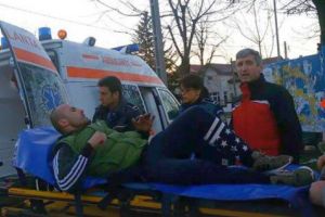 BĂRBAT INJUNGHIAT – DUPĂ O PARTIDĂ DE POKER! AGRESORUL A FOST PRINS ÎN DOUĂ ORE!