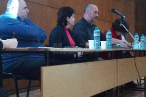 Dezbateri publice pe tema propunerilor puse în discuţie de Ministerul Educaţiei Naţionale ...