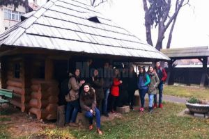 Proiect de înfrumuseţare a oraşului Câmpulung Moldovenesc a Clubului CSB „Green Impact”