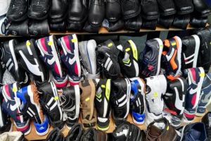 Slobozia: Comercianţi de articole de sport contrafăcute, depistaţi de jandarmi