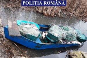Barbati retinuti pentru furt de ambarcatiuni si pescuit ilegal. Bunurile, ridicate de politistii constanteni