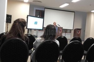 Elevi ai şcolii din Păltinoasa, la Muzeul de Istorie, de Mica Unire