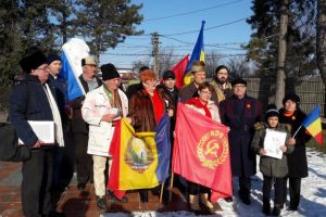 Nostalgici din toată ţara, la casa memorială a lui Ceauşescu din Scorniceşti