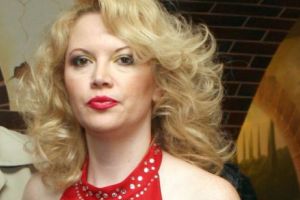 A spus că trăieşte în SĂRĂCIE, însă Oana Lis a fost surprinsă în IPOSTAZE INCREDIBILE. Cum este, de fapt, viaţa soţiei FOSTULUI