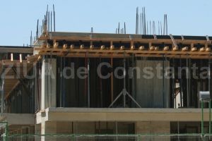 Imobilul de opt etaje ridicat de Riviera Holiday SRL in zona Popas III Mamaia va fi supraetajat (document) 