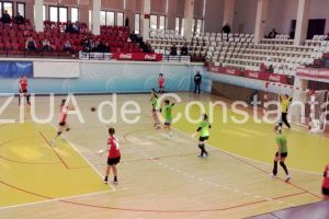 Imagini de la eveniment: Succes lejer. Handbalistele de la CSU Neptun au marcat de 40 de ori in meciul cu CSU Targoviste