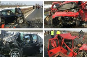 FOTO: Accident MORTAL la ieşirea pe DN7, ieşirea din Oraştie spre Sebeş. Trei persoane şi-au pierdut viaţa după o coliziune între două autoturisme