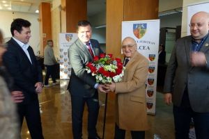 Dezvelirea bustului scriitorului Dinu Săraru la Teatrul Anton Pann