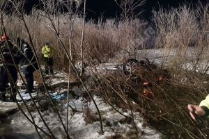 Accident pe autostradă! A zburat cu maşina de pe podul de la Corbii Mari