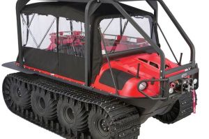 Noi dotări de ultimă generaţie pentru salvatorii bistriţeni: autoşenilată şi platformă de transport