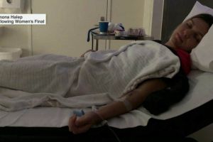 FOTO: Imagine incredibilă cu Simona Halep la spital. Sportiva a ajuns pe perfuzii după finala Australian Open