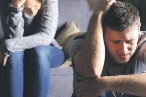 Puneţi-vă stima de sine mai presus de orice după o despărţire. Cu românul la psiholog