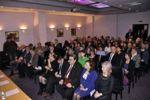 Profesorii şi sindicaliştii din Învăţământ cer DIFERENȚIEREA costului standard per elev