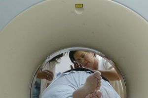 Tomograf stricat la Hunedoara. Pacienţii sunt plimbaţi cu ambulanţa în alte oraşe