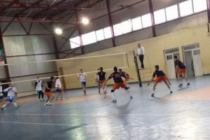 Tinerii de la CS Provolei Arad s-au recunoscut învinşi pe teren propriu (GALERIE FOTO)