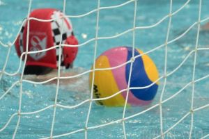 Înfrângeri pentru tinerii poloişti de la Crişul, în duelurile de acasă cu Corona Sportul Studenţesc