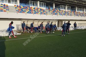 Chindia – meci în cantonament