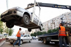 Liderul ALDE Alba, Ioan Lazăr, critică măsura ridicării maşinilor oprite neregulamentar în Alba Iulia, pentru că nu sunt suficiente parcări