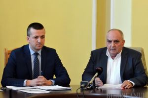 Spitalul Judeţean din Oradea vrea să fie primul din ţară cu linie automatizată pentru laboratorul de analize, care ar reduce costurile cu până la 30%
