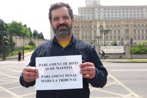 Organizatorul protestelor #rezist de la Sibiu, renunţă: ’’Am obosit’’