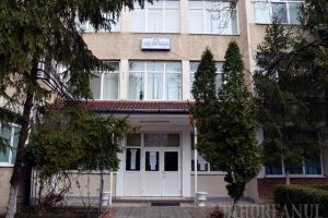Noua reţea şcolară: Colegiul Transilvania se desfiinţează prin absorbţia în cadrul colegiului Brâncuşi